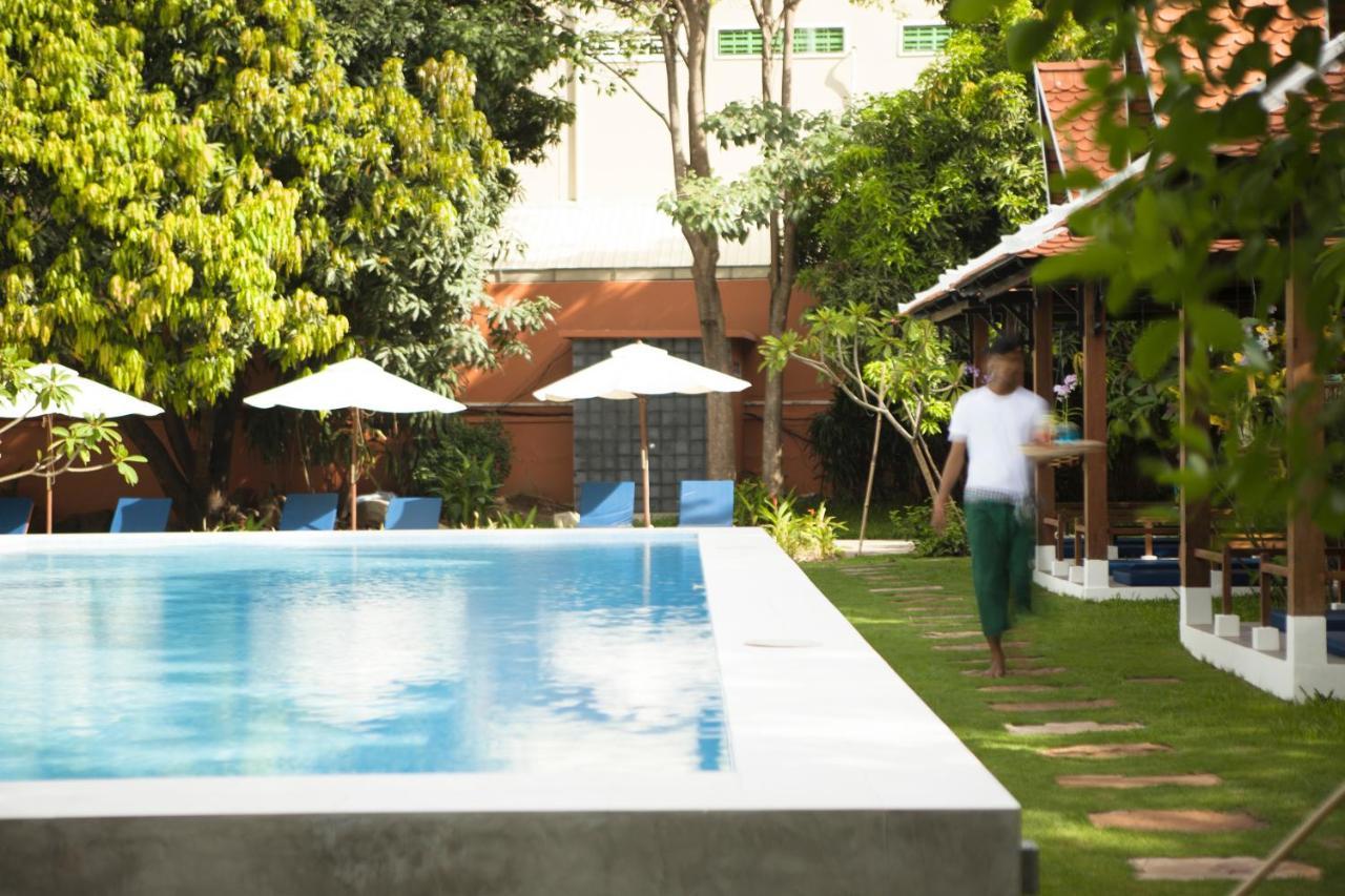 Iroha Garden Hotel & Resort Phnom Penh Esterno foto